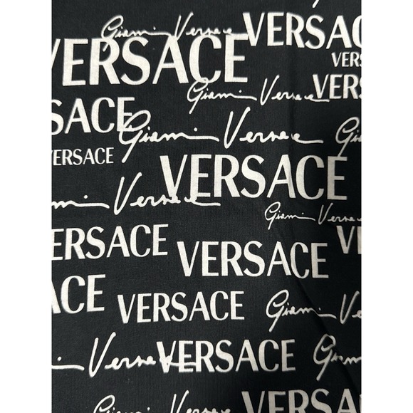 Versace Gianni Logo Print T-Shirt Black White XS Authentic NFC Tag New - Picture 8 of 10